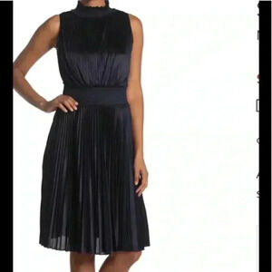 Nanette Lepore Black Smocked Pleated Accordion Sleeveless Midi Dress Siz…